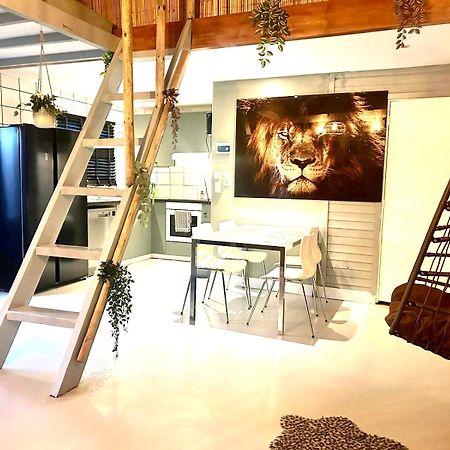 Jungle Style Lodge With Jacuzzi ,Sauna And Garden Near Amsterdam Vijfhuizen Esterno foto