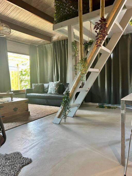 Jungle Style Lodge With Jacuzzi ,Sauna And Garden Near Amsterdam Vijfhuizen Esterno foto