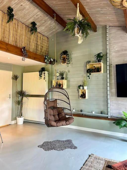 Jungle Style Lodge With Jacuzzi ,Sauna And Garden Near Amsterdam Vijfhuizen Esterno foto