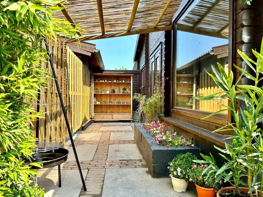 Jungle Style Lodge With Jacuzzi ,Sauna And Garden Near Amsterdam Vijfhuizen Esterno foto