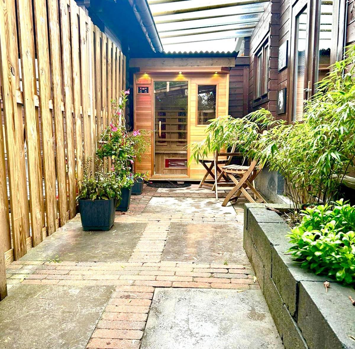 Jungle Style Lodge With Jacuzzi ,Sauna And Garden Near Amsterdam Vijfhuizen Esterno foto